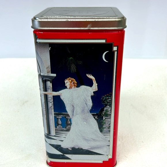 Retro Christie’s Ritz Biscuits special edition 450 g  “1935 -1990” tin - Picture 3 of 12